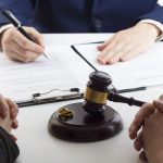 Understanding the Role of a Divorce Attorney in Family Law Cases 