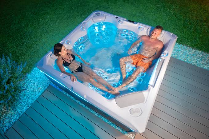 What Determines the Cost of a Hot Tub in Visalia, CA?